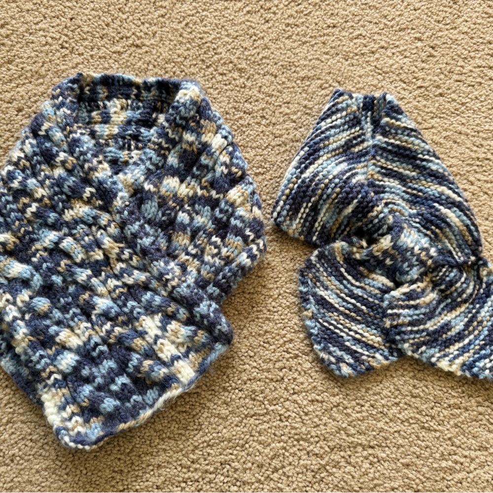 Hand knit scraf